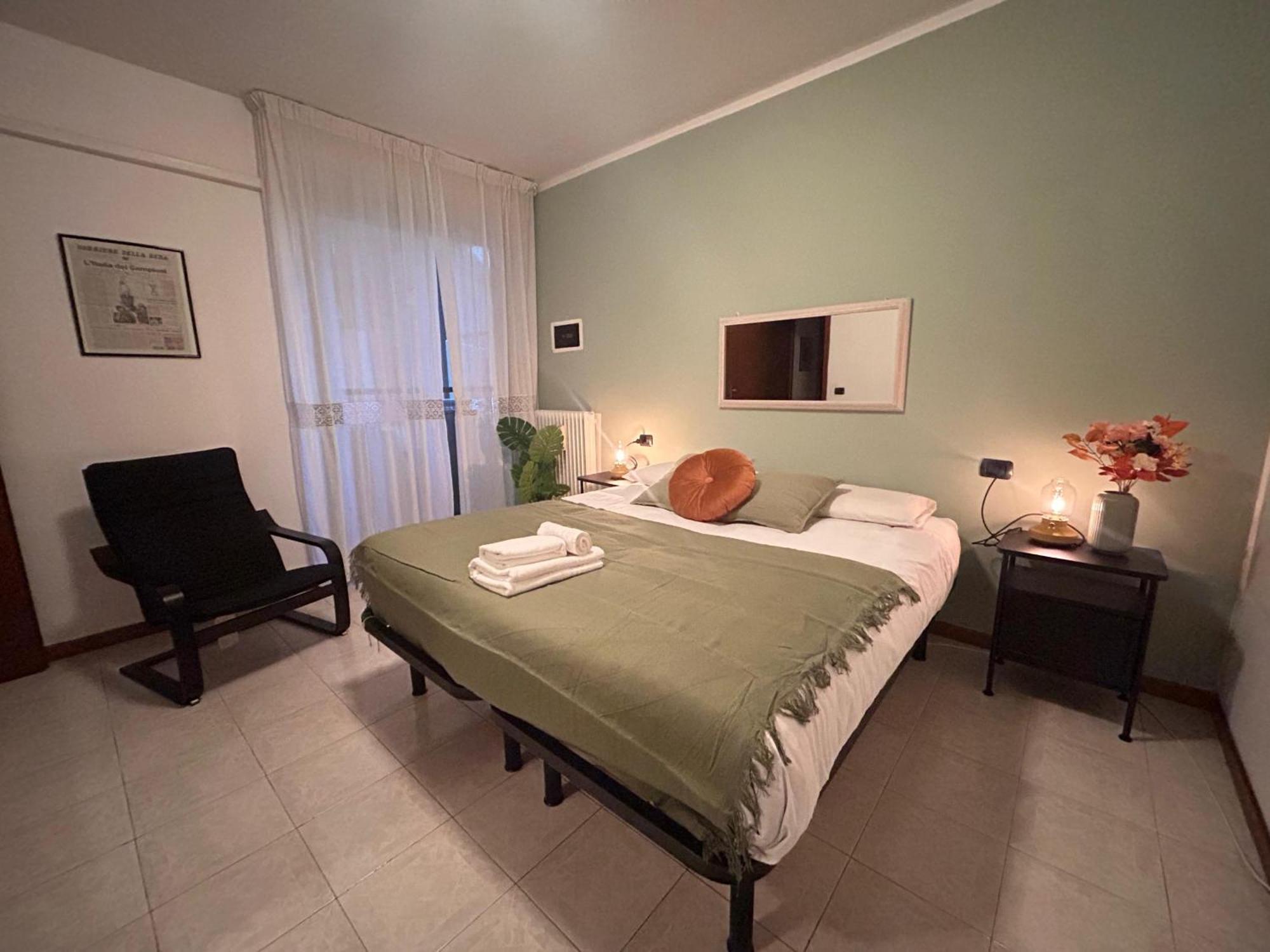 Homestay Accogliente Stanza Privata Con Bagno Privato - Daniele's House San Donato Milanese